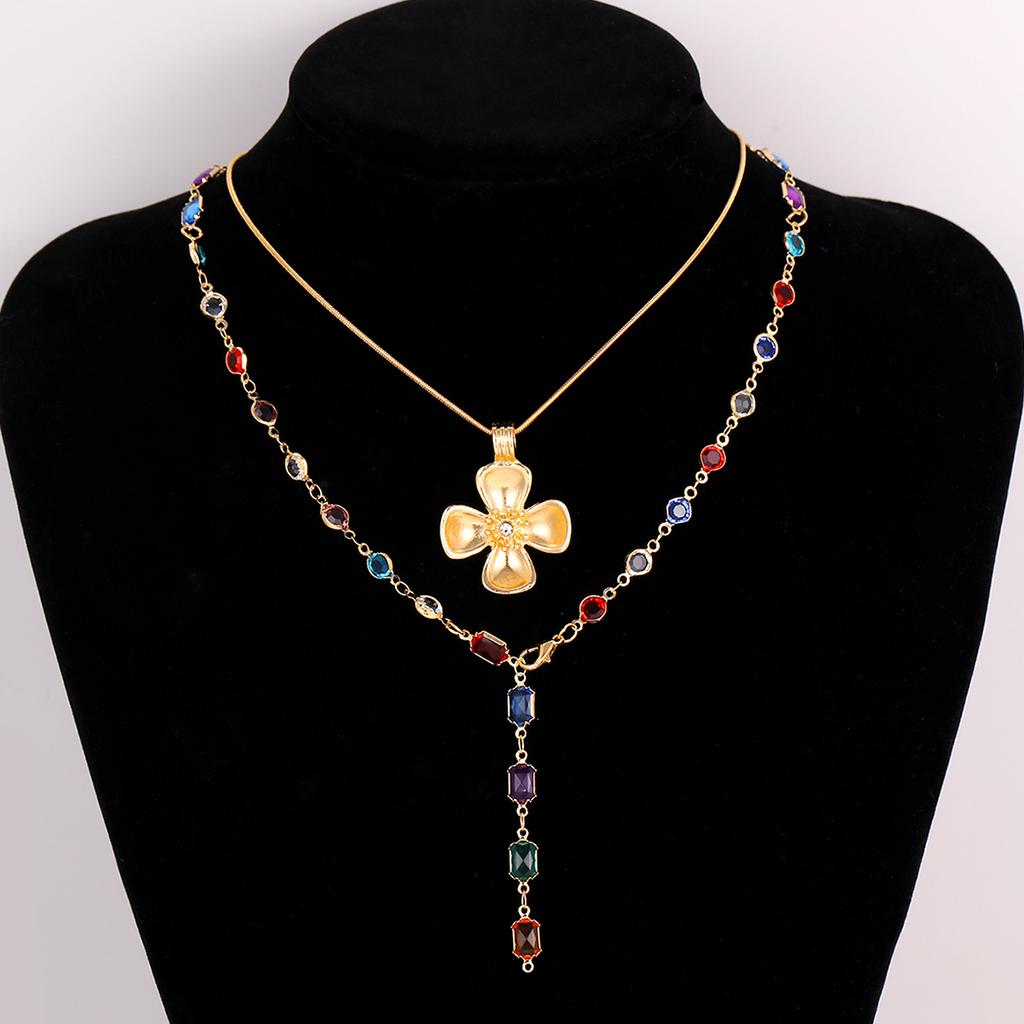 2 Stück Bunte Kristallblumen-Anhänger Halsketten für Damen Neue Goldfarbe Lange Y-förmige Halsketten Weibliche Party Schmuck Accessoires