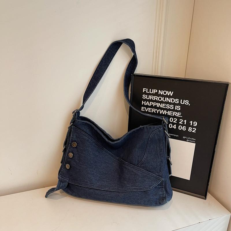 Fashion Denim Bag With Spliced Design And Zipper Closure For Daily Use