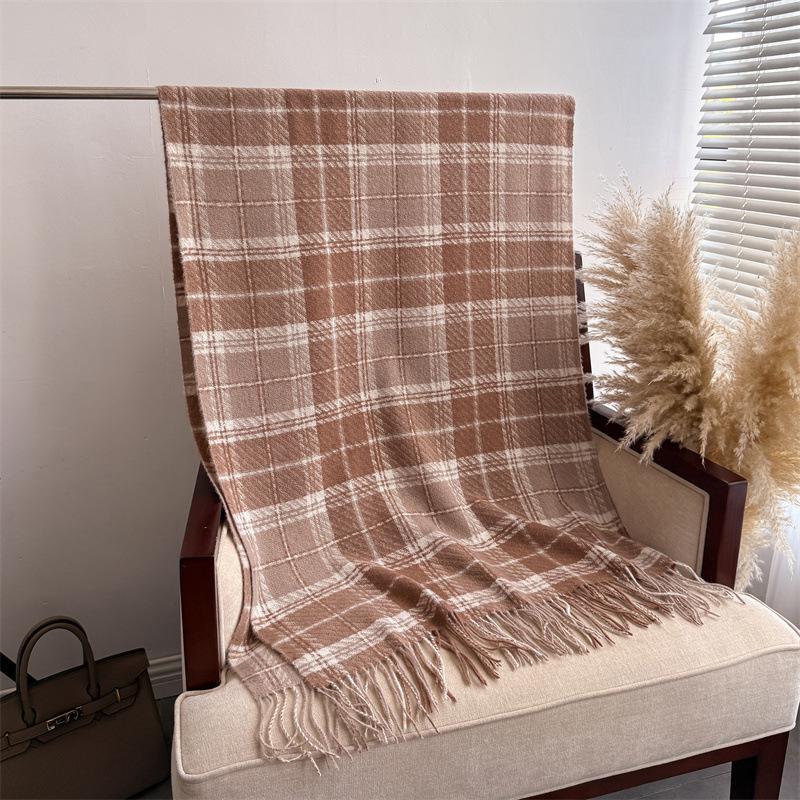 Korean Atmosphere Plaid JK Scarf, Adult Unisex Autumn Winter Thickened Warm Versatile Scarf with Tassels, Fashionable Casual Style