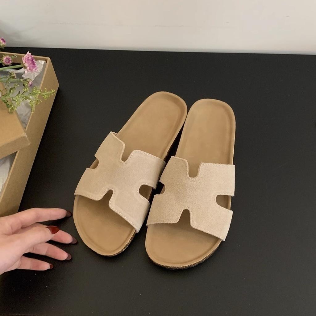 Slippers Women's Summer Wear Soft Flat-bottomed Beach Sandals One-word H Sandals