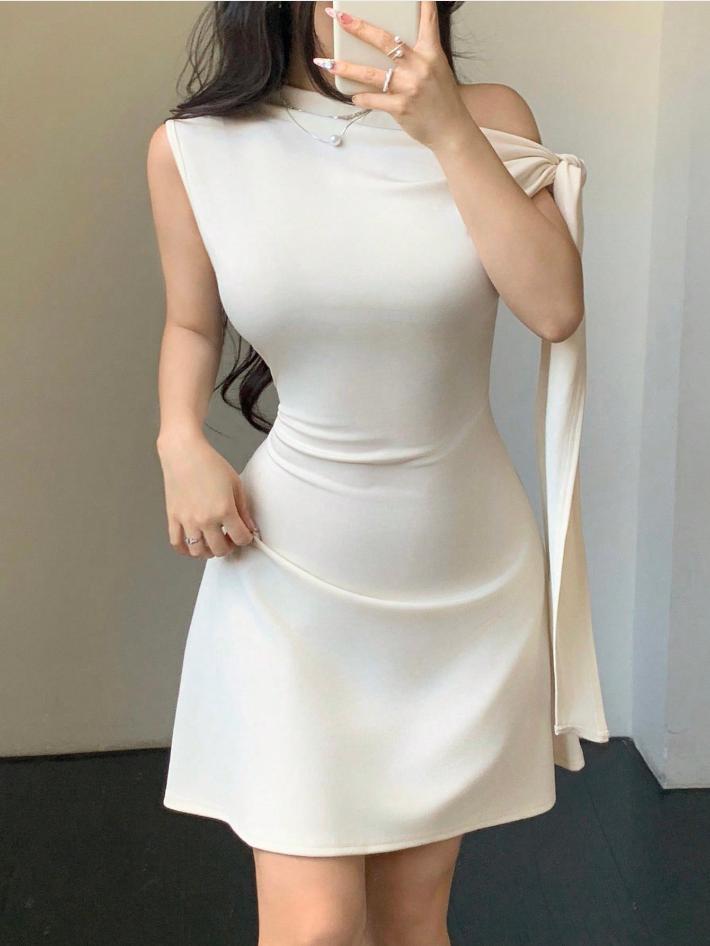 European and American women's clothing fashion Spice Girls new solid color single shoulder sleeveless splicing straps hip wrap short dress women
