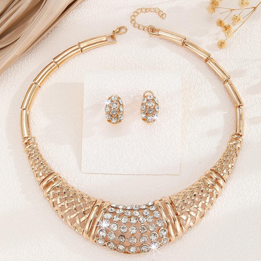 Set di gioielli di moda, collana e orecchini per donne e signore