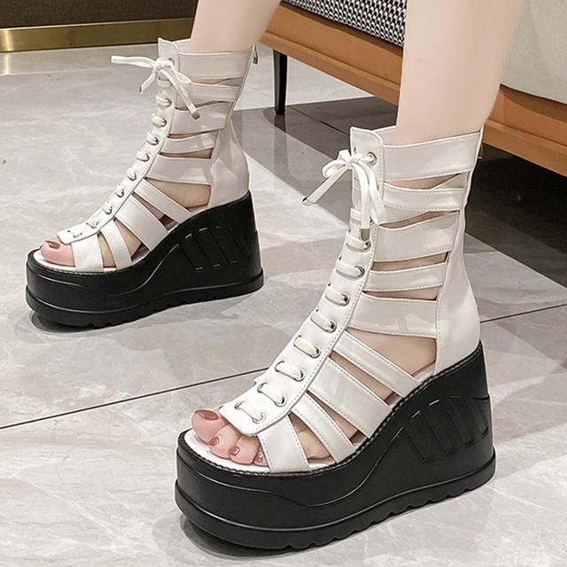 

Женские сандалии на толстом каблуке на танкетке, туфли-лодочки Fad с полыми каблуками, летние дизайнерские крутые ботинки, сандалии, сексуальные вечерние тапочки, женская обувь 43 белый