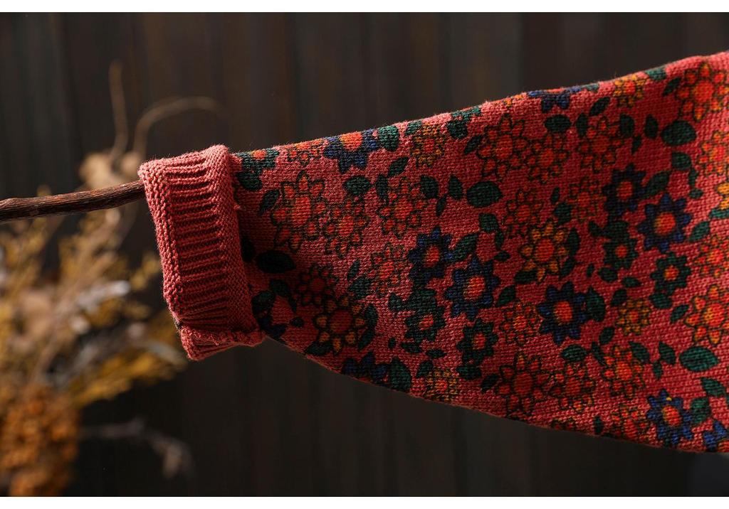 Women's High Neck Floral Print Sweater, Plus Size, Relaxed Fit, Stylish Autumn/Winter 2025 Collection.