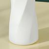 Stilvolle Blumenvase, dekorativ, klare Textur, glatte Oberfläche