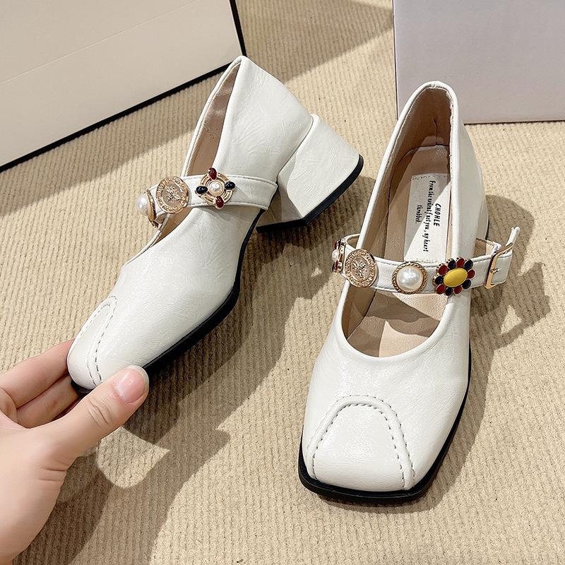 

Женские туфли-лодочки 2025 весна новые с юбкой мягкая кожа не устают ноги темперамент квадратный носок толстый каблук Мэри Джейн женская обувь 35 белый