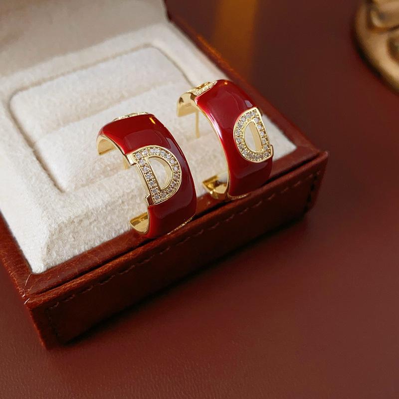 Silver Needle Dripping Oil Zircon Letter D Light Luxury Exquisite Retro Temperament Small and Premium Earrings for Women.