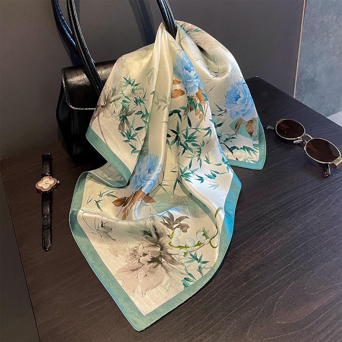 

New Luxury 100% Silk 53*53cm Horse Print Square Scarf Women Soft Satin Hairband Neckerchief Office Hijab Headband Foulard Gift 53x53cm