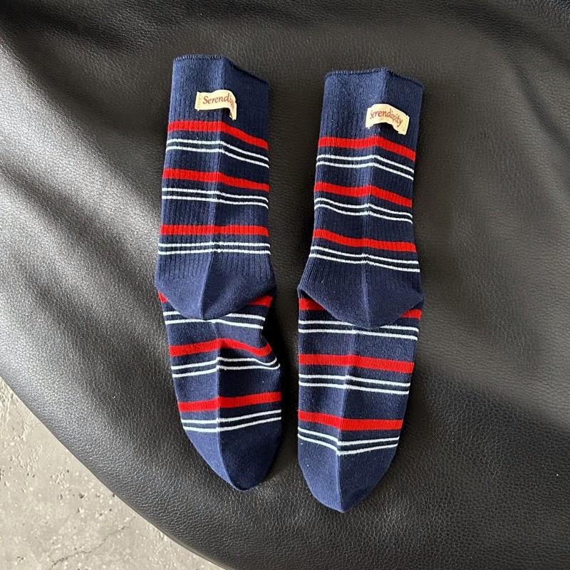 Chaussettes Mi-hauts Rayées Bleu Marine Chaussettes Décontractées Étiquette en Tissu Assortie aux Couleurs Polyvalentes Chaussettes à Superposer Chaussettes de Sport