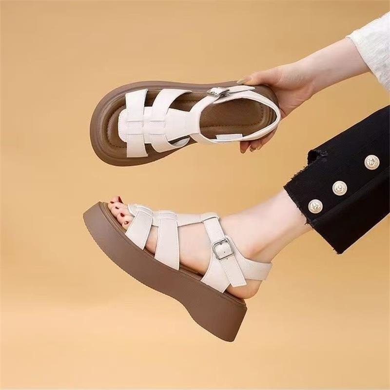 French retro woven thick-soled Roman sandals women's 2025 summer new fashionable versatile hollow one-word sandals