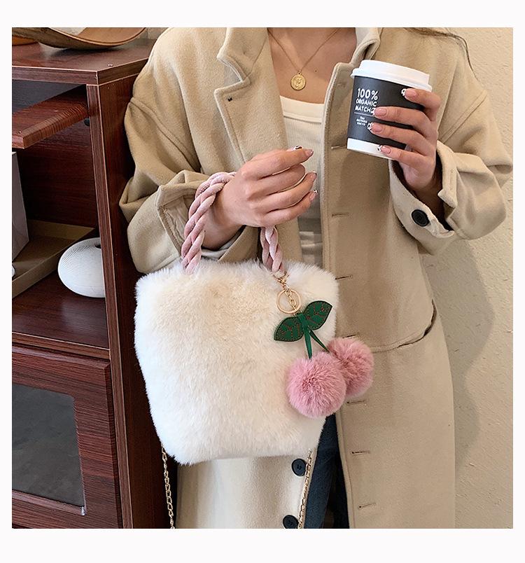 Women's Korean Style Fluffy Handbag - Cute, Simple, and Sweet Underarm Crossbody Bag for Autumn and Winter In Snow White