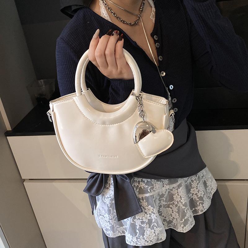 This year's popular bags women bags women 2025 new Korean version of fashion versatile portable messenger bucket bag