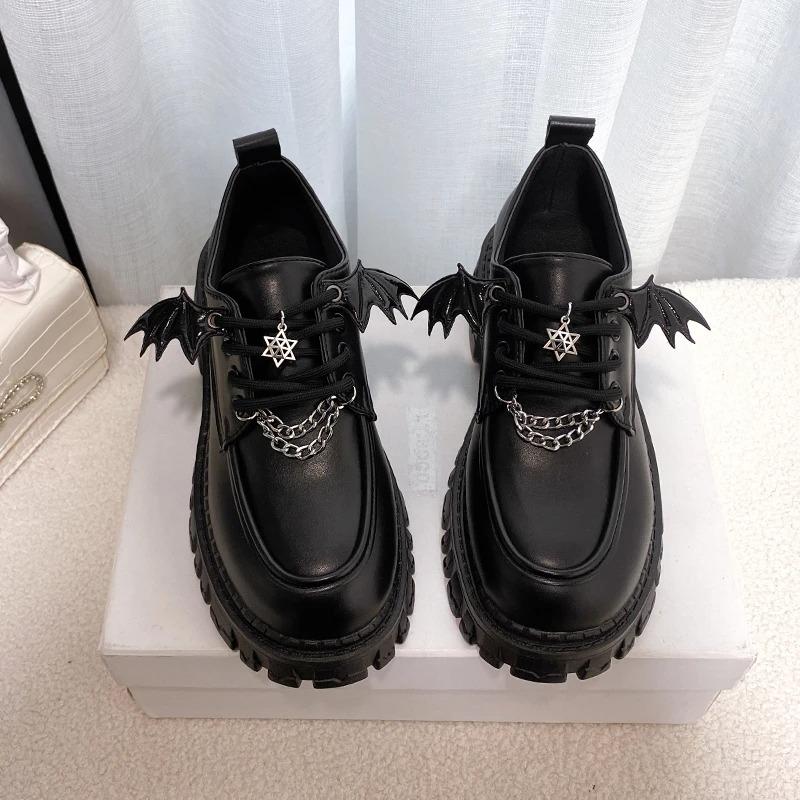 Fashion Women's Punk Shoes 2024 Patent Leather Metal Chain Pumps Women Autumn College Style Platform Lolita Gothic Shoes Woman