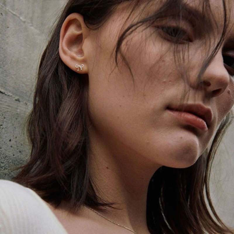 green [925 silver] Two.silver.186 / ribbon earring (silver)