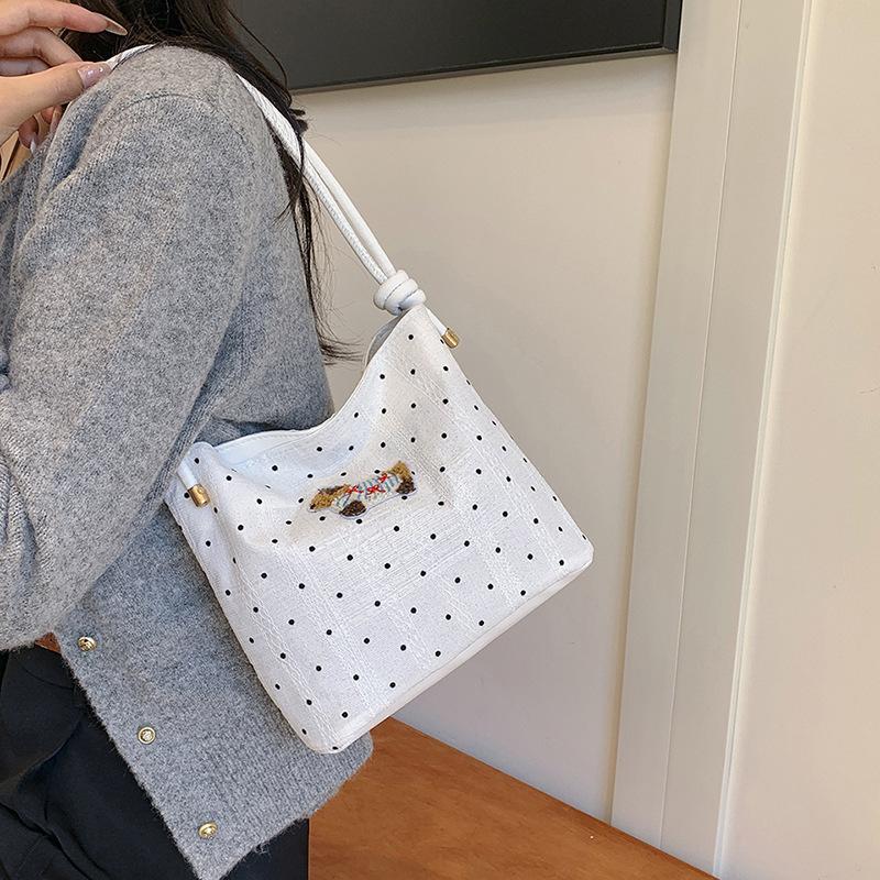 Fresh And Sweet Shoulder Canvas Bag Women'S Niche Design Versatile Underarm Bag Women'S Casual Large-Capacity Messenger Bag