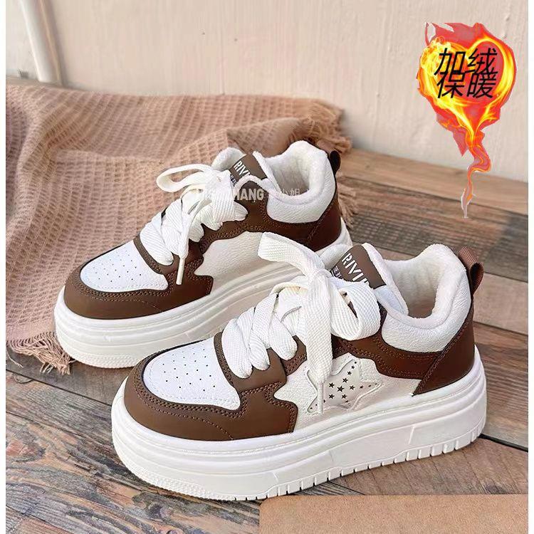 Dopamine platform white shoes women's shoes new autumn and winter 2025 explosion velvet two cotton shoes non-slip sports and leisure