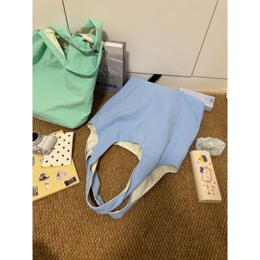 Fashion and versatile large-capacity shoulder bag for women 2025 new outing commuting to work tube about tote bag shopping bag for women