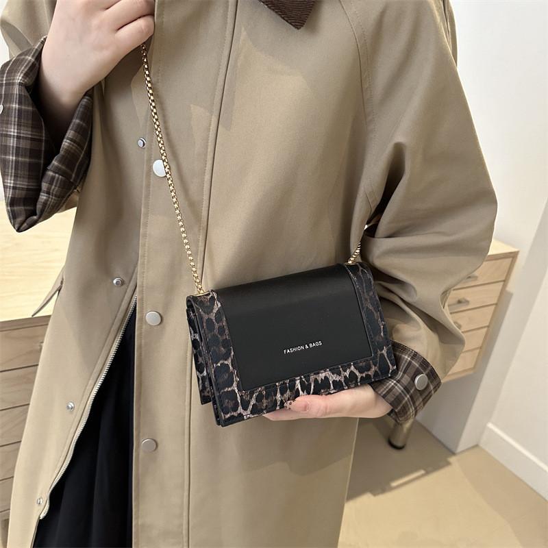 Chic And Versatile Pu Leather Small Square Shoulder Bag With Color Block Leopard Print
