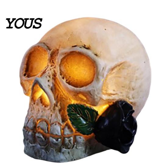 Halloween-Stimmungsbeleuchtung Gotische leuchtende Totenkopf-Rosenblüten-Figur, Tag der Toten Harz Festliche Statue, Gruselige Skelettkopf-Lampe für Schreibtisch Zuhause