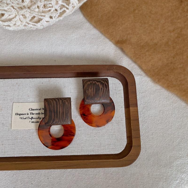 Caramel Color Smudged Disc Resin Earrings Women's Retro Light Luxury Exaggerated Personality Unique Exquisite Earrings Earrings