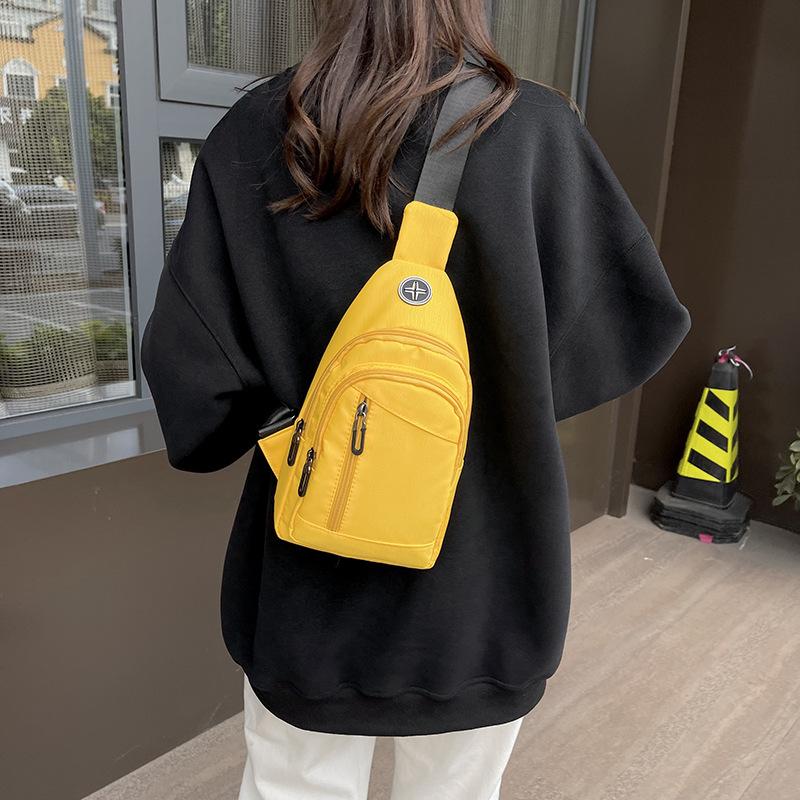 Geantă de piept unisex Geantă simplă de depozitare Rucsac mic de călătorie ușoară Geanta de cruce la modă Casual Genți de o singură mână