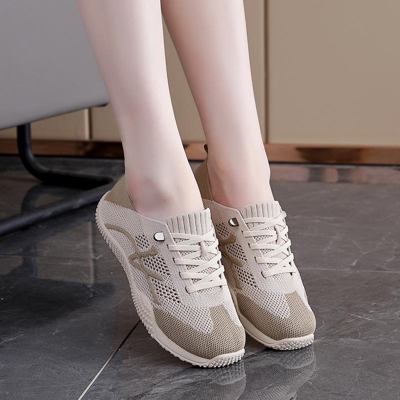 2025 Spring and Summer New Products Retro Mother Shoes Fashionable Flat Bottom Light Breathable Versatile Non-slip Sports Women's Shoes K1516
