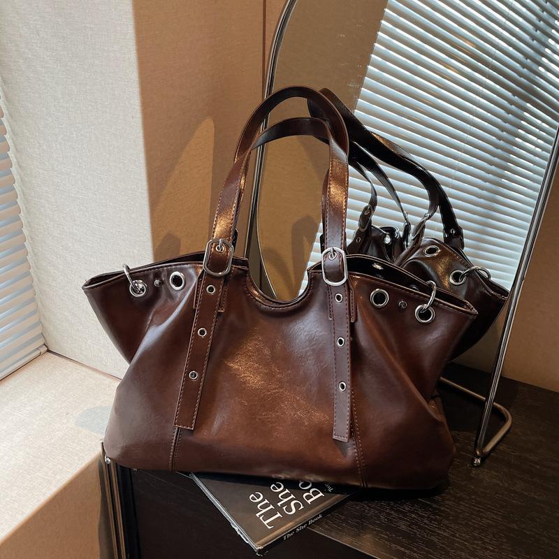 Niche Design Portable Tote Bag Women's 2025 New Trendy Commuter Large-capacity Bag High-end Shoulder Armpit Bag