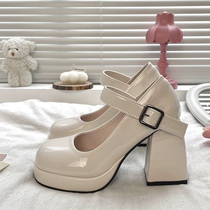 

WD слово с туфлями Мэри Джейн большого размера женские 2025 весна новые белые свадебные туфли французские водонепроницаемые стол толстый каблук маленькая кожа 42