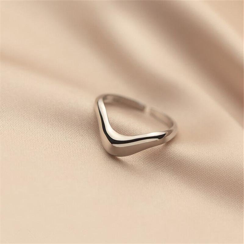 ANENJERY Irregular V-Shaped Lines Rings For Women Simple Temperament Adjustable Ring All-Match Jewelry
