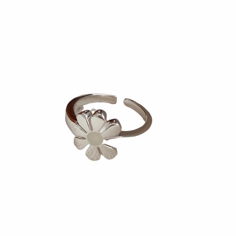 Open Adjustable Stylish Copper Daisy Ring For Women Unique Geometric Design