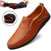 Frühling Atmungsaktive Herren Lederschuhe Casual All-Match Slip-on Flache Schuhe Bequeme Atmungsaktive Mokassins Fahrschuhe