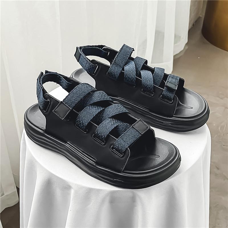 

Сандалии мужские 2024 новые универсальные повседневные крутые тапочки для вождения летние уличные нескользящие износостойкие спортивные пляжные туфли 39 чёрный