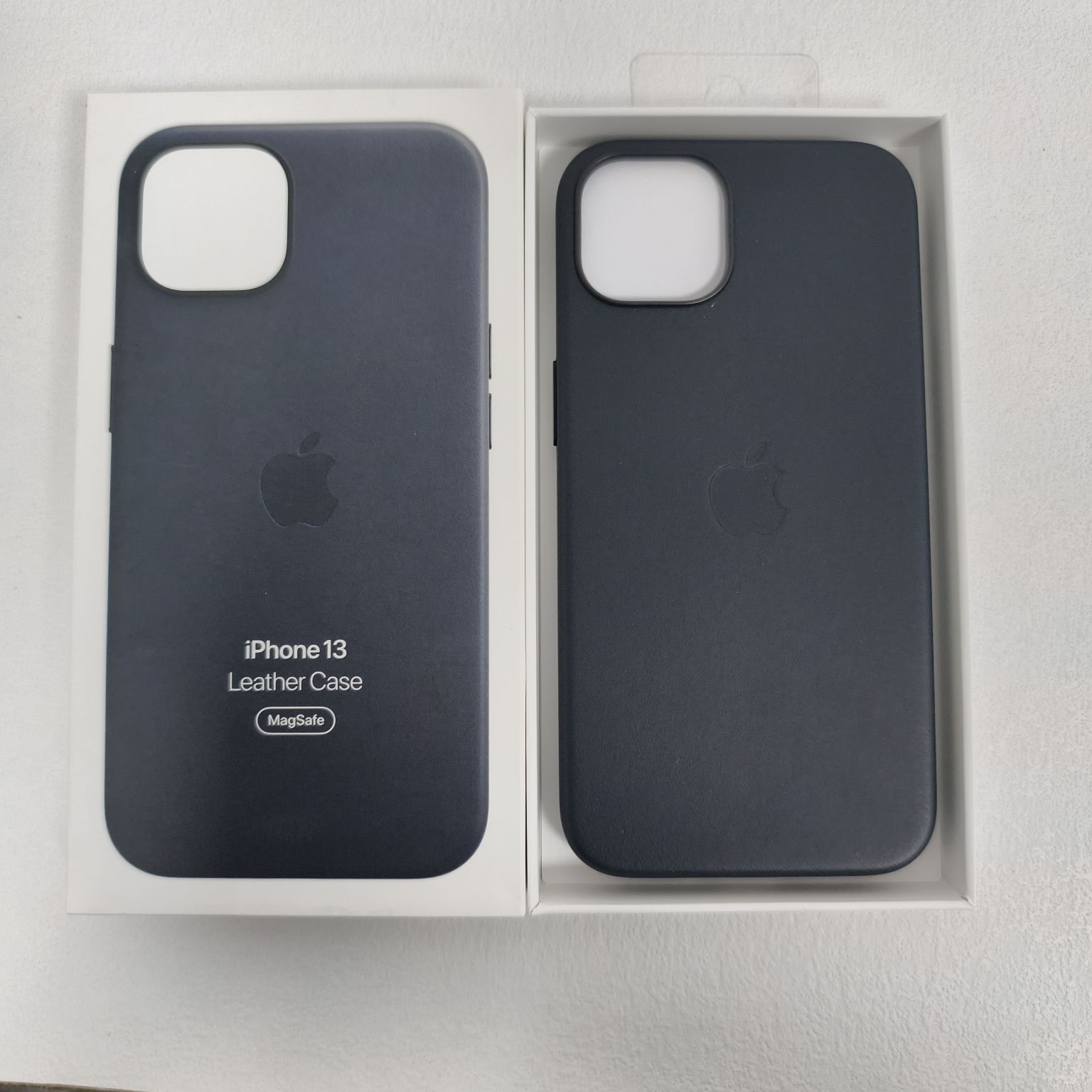 Genuine Leather iPhone 13 Case чёрный
