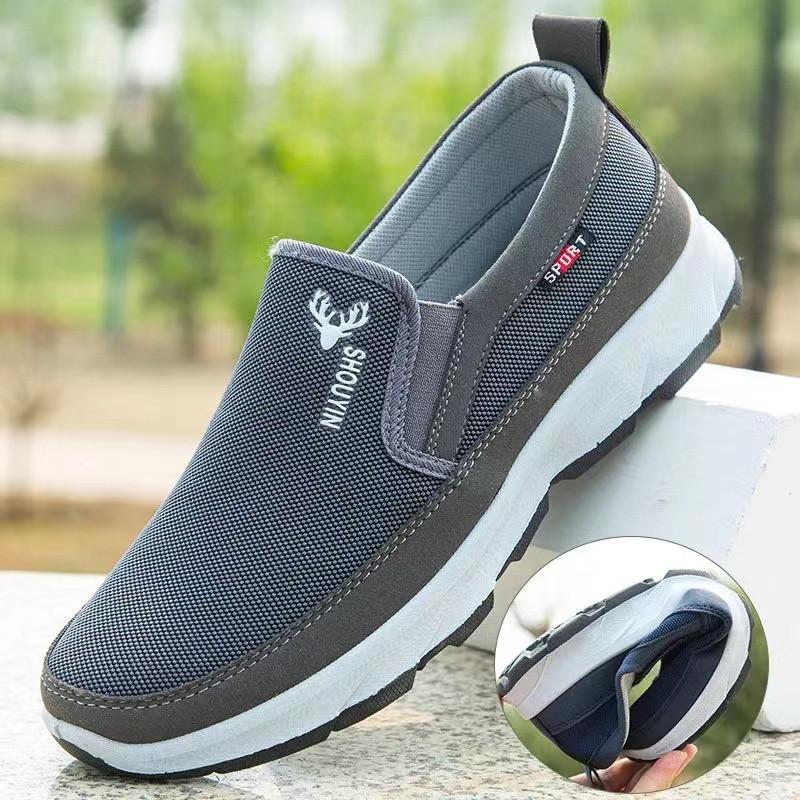 

Old Beijing middle-aged and elderly men walking in spring and autumn leisure middle-aged father construction site work shoes 44