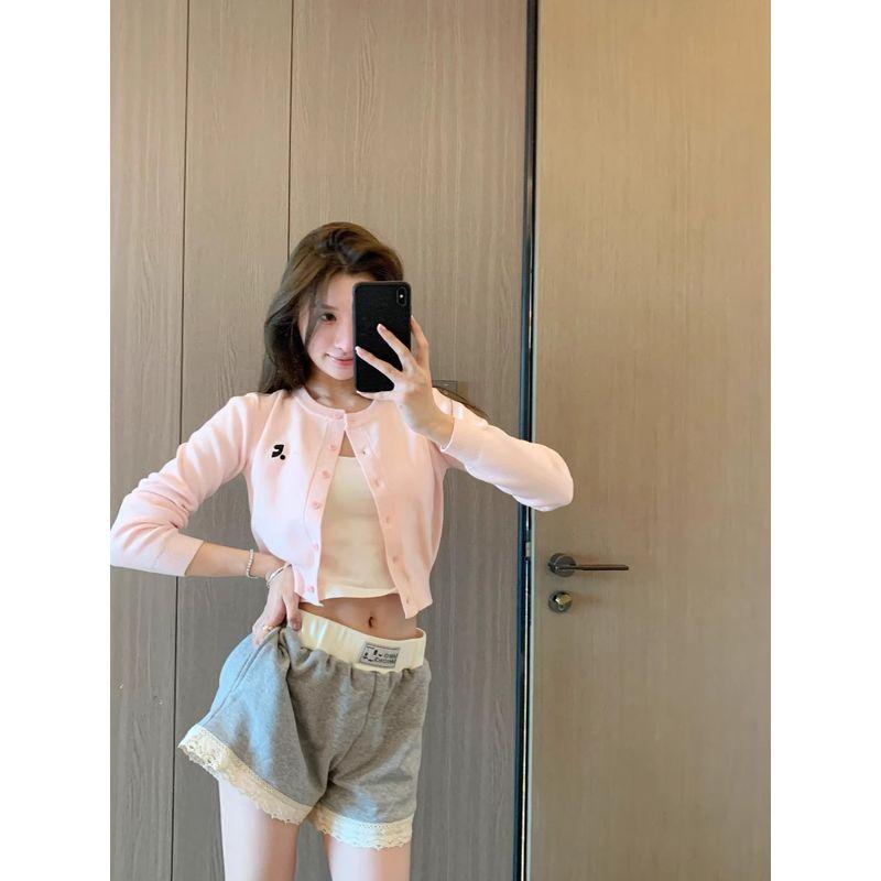 

Дондэмун Южная Корея Вязаный Приталенный Кардиган Нишевого Стиля Вышитый Pink XL recommended 57.50 kg-65.00 kg