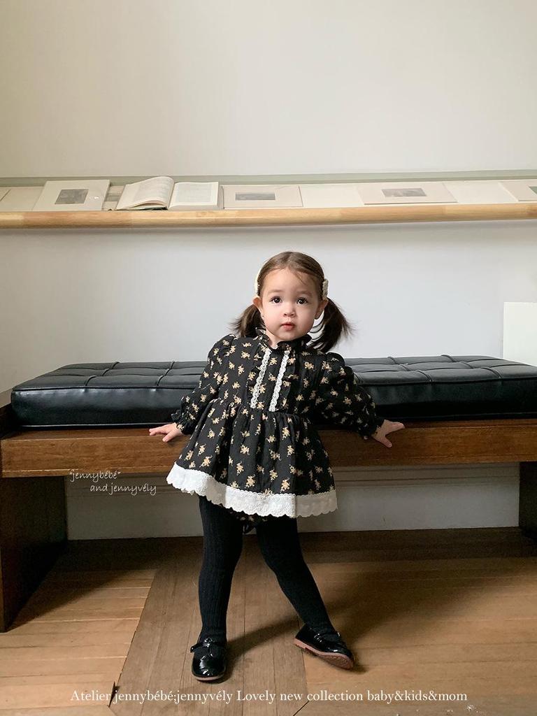 Jenny'nin 2025 Sonbahar Bebek Retro Çiçekli Dantelli Tulum Elbisesi - Kız Bebek İçin Şık ve Rahat Giysi