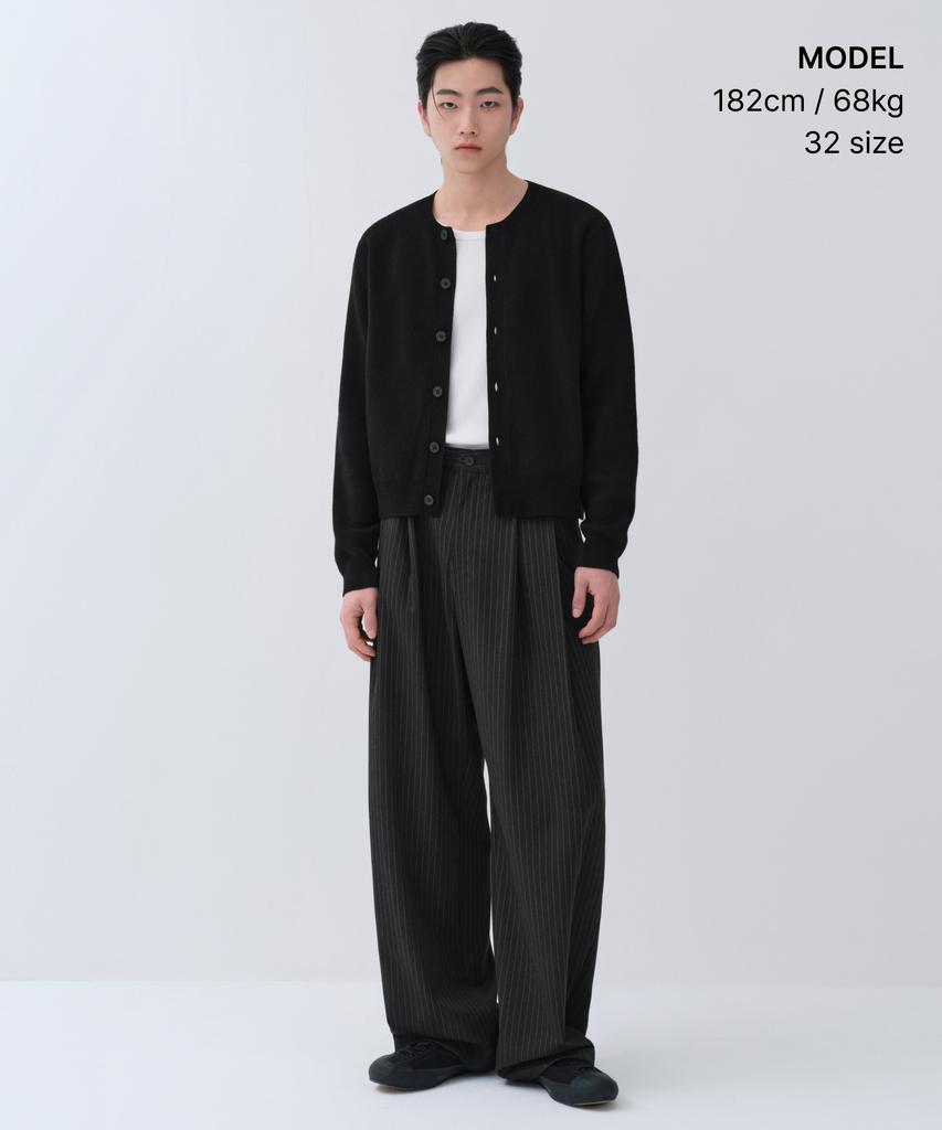 MUSINSA STANDARD Striped Extra Wide Two-Puck Hidden Elastic Waist Slacks [Charcoal Gray]