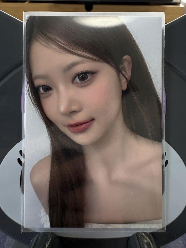 [USED] Eun Chae Taipei Tour Bonus Trading Card