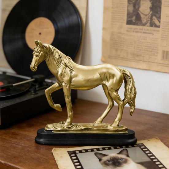 Simulated Horse Figurine Bring Good Luck Wealth Horse Resin Statue Fengshui Decoration Home Office Desktop Ornament Year of Horse Gift
