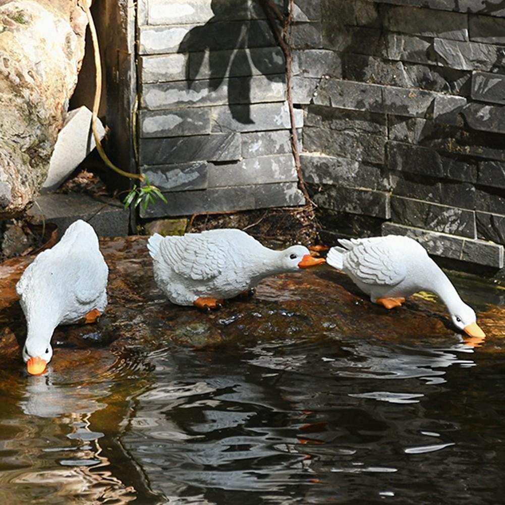 

Captivating Duck Statues for Enhancing For Gardens and Farms Set of 3 3PCS S