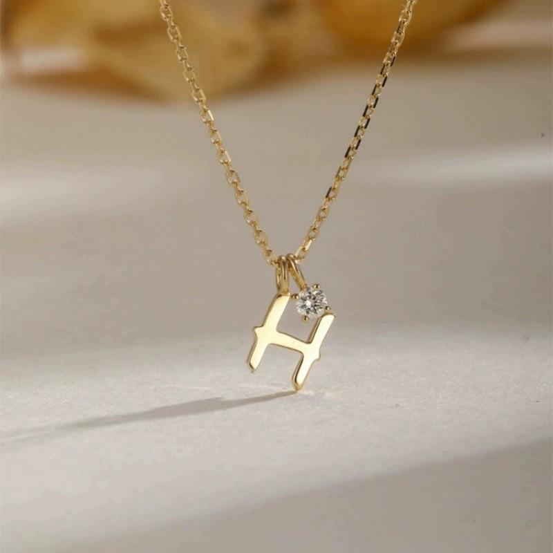 Factory Fine Jewelry 925 Sterling Silver 26 Letters Pendant Necklaces for Women Dainty Versatile Daily Wear Necklace