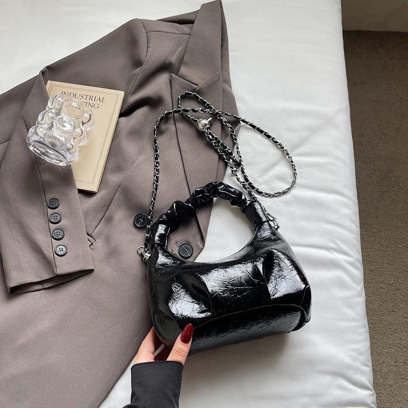 Folded Handbag Women's 2025 Summer New High-value Dumpling Bag Fashionable Foreign Style Chain Commuter Messenger Bag