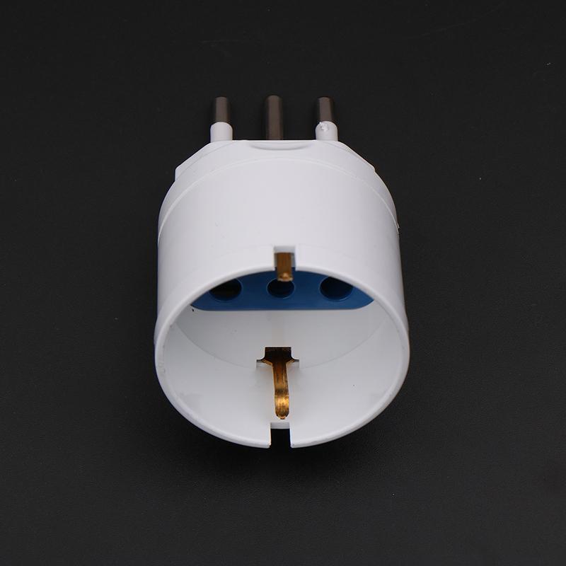 1 Stück AC 250V Netzstecker Europäischer Eu-Stecker nach Italien Standard-Netzadapterbuchse 10A Reisekonverter