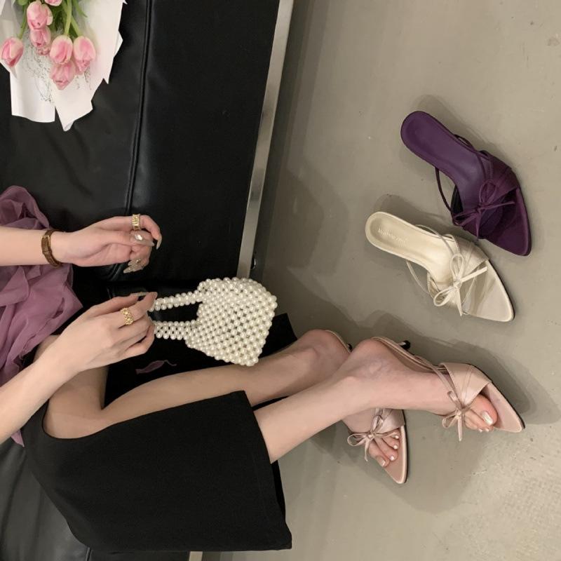 

Весна и Осень 2025 Новая Мода Универсальный Стиль Тренд Плоская Подошва Высокое Качество Толстый Каблук Бант Круглый Носок Шлепанцы Женские 39 белый