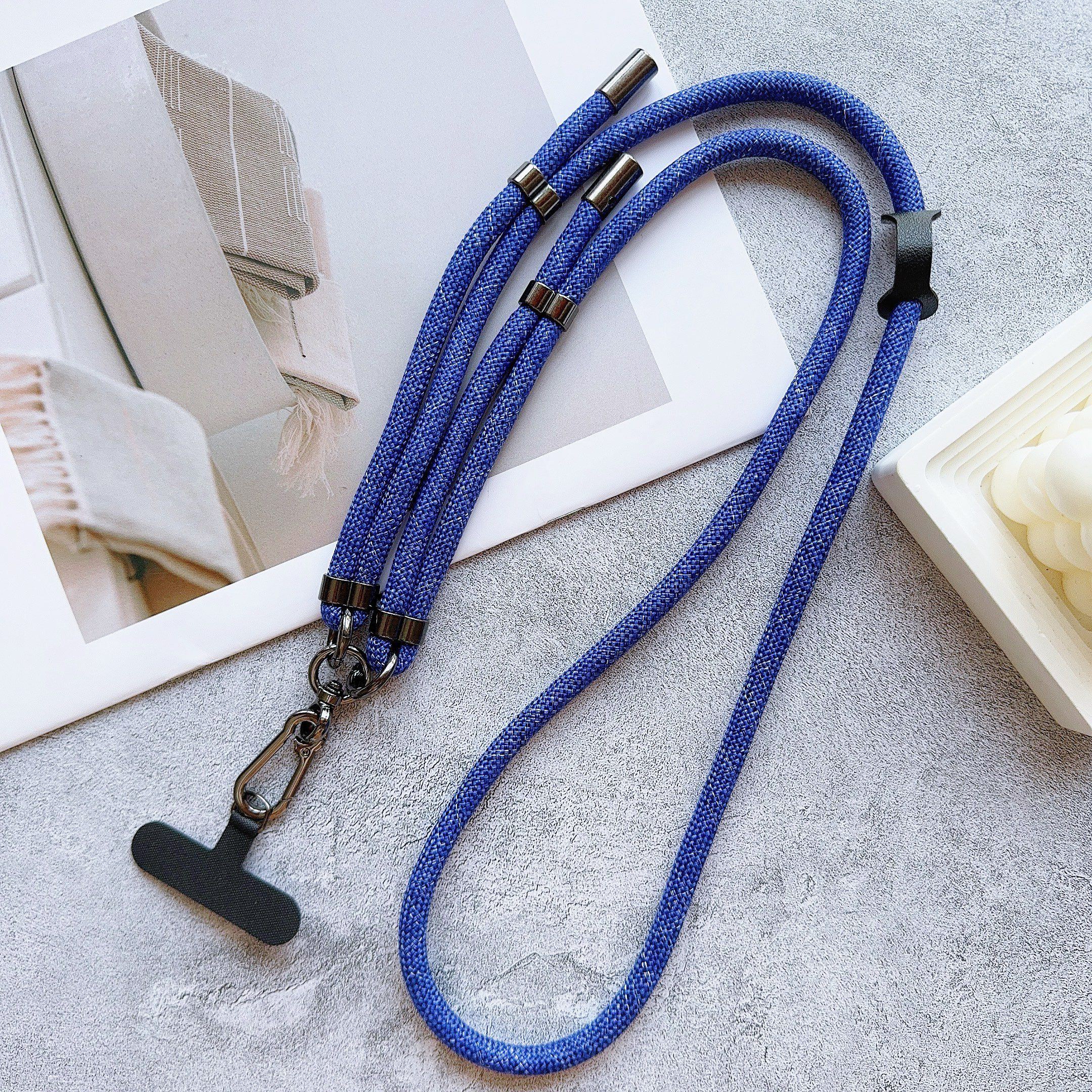 

Товстий 8 мм шнурок для телефону, регульована мотузка крос-боді з брелоком і кріпленням, загальна довжина: 140см Blue