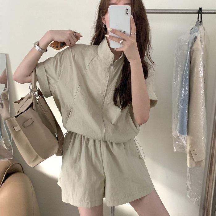 

Женский летний повседневный розовый солнцезащитный жакет и комплект легких шорт на 2025 год L [Up to 115 lbs]