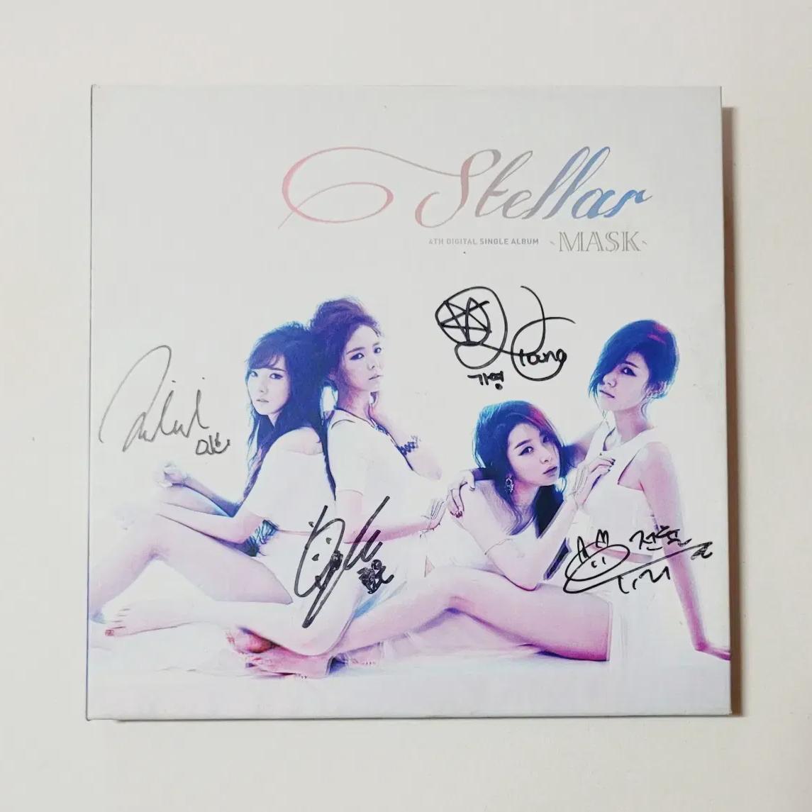 

Stella 4th Digital Single Album mask