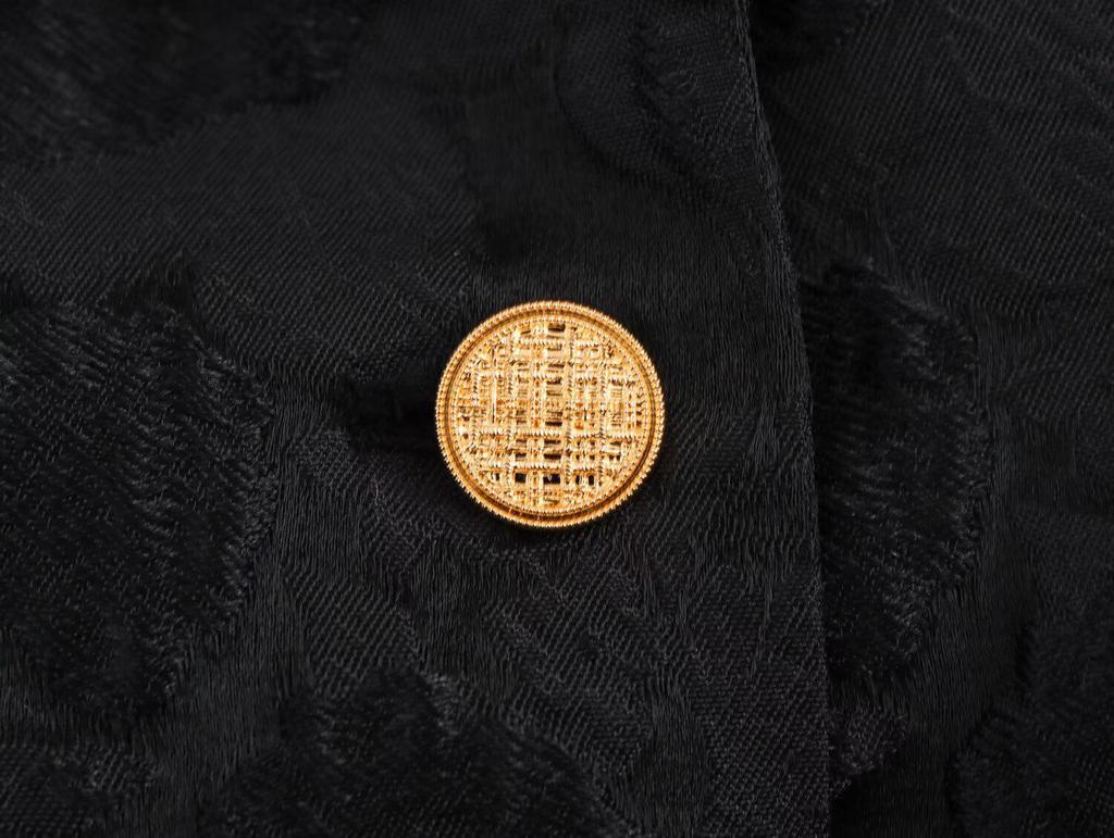 2025 Spring Women's European & American Style Double-Breasted Textured Long Coat