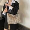 Stylish Commuter Tote Bag 2024 New Striped Design For Women In Versatile Colors