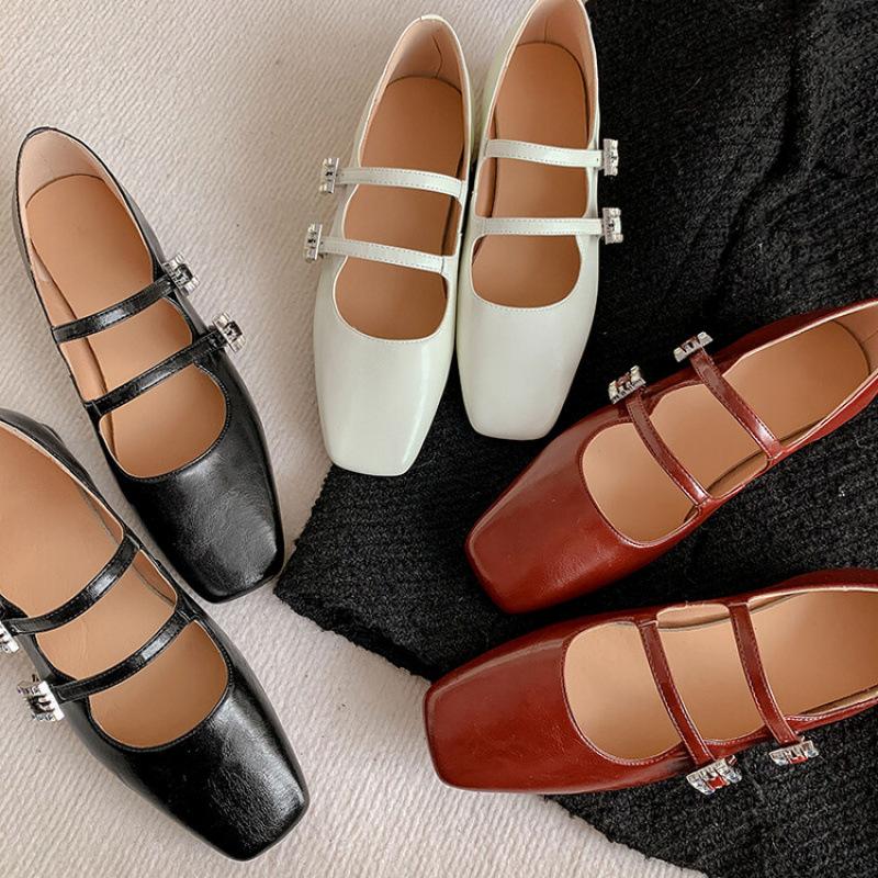 New leather fashion single shoes women's non-slip soft sole large size low heel square head buckle sheepskin women's shoes four seasons small leathe